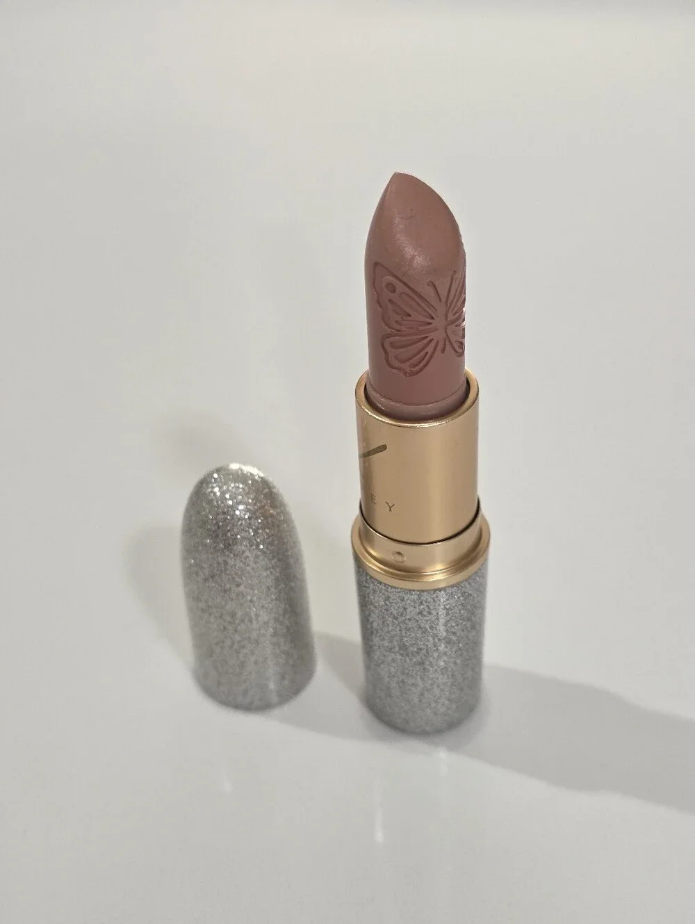 MAC Mariah Carey Cremesheen Lipstick Mcizzle Limited Edition